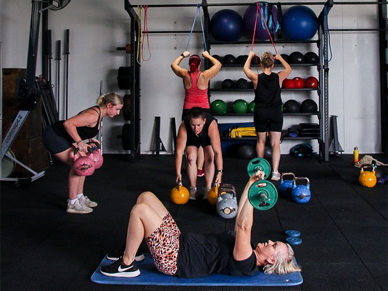 Group session doing intense burst of exercise